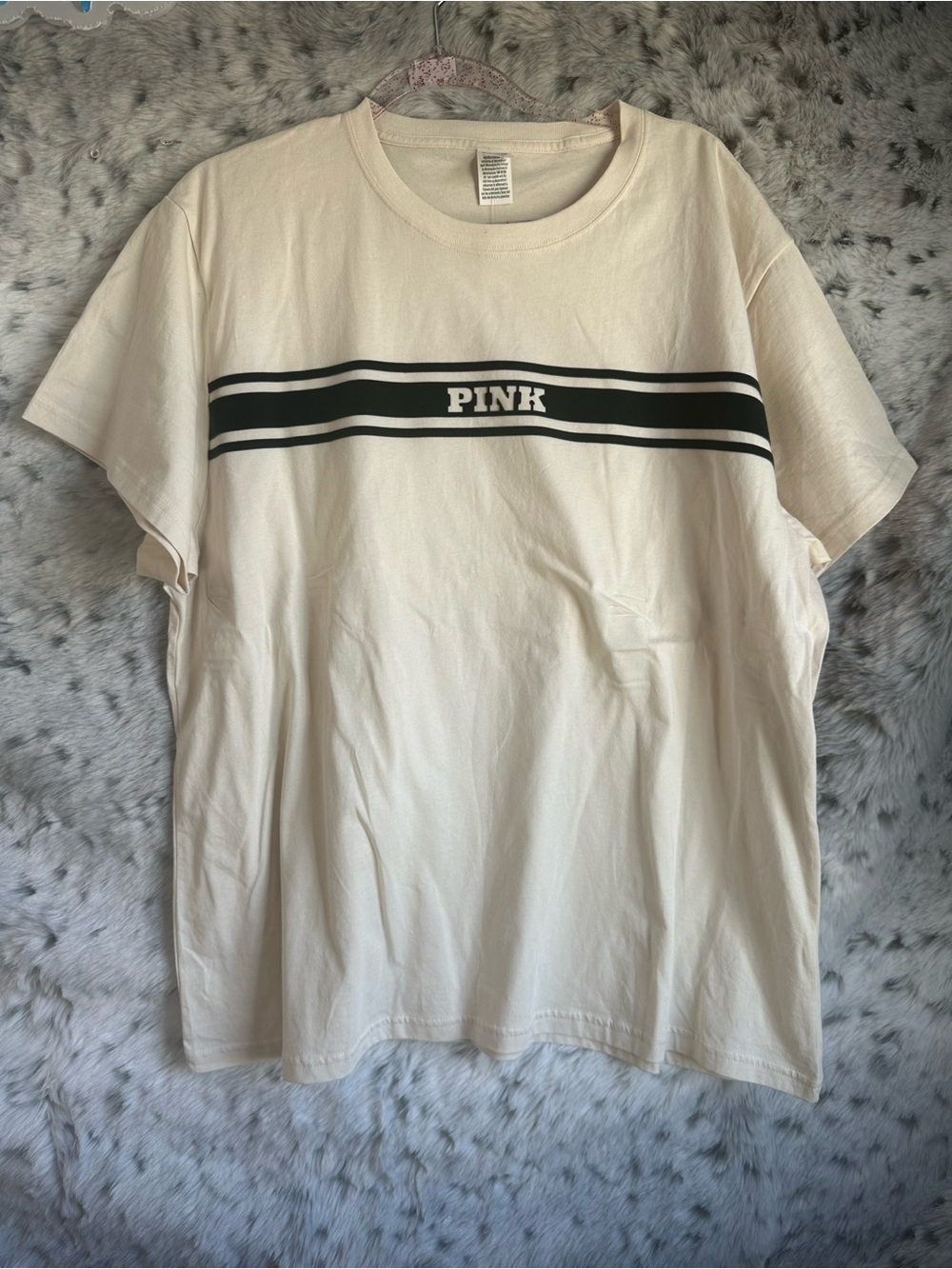 346. pink vs xl tshirt nwt